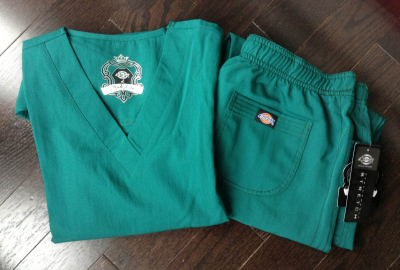 Set of Dickies in Hunter Green