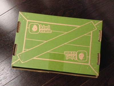 Kiwi Crate Review "Glowing Animals" - October 2013