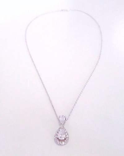 Cate & Chloe VIP Review: Tallulah "Abundance" Drop Necklace