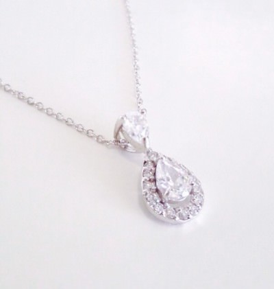 Tallulah "Abundance" Drop Necklace: Close Up