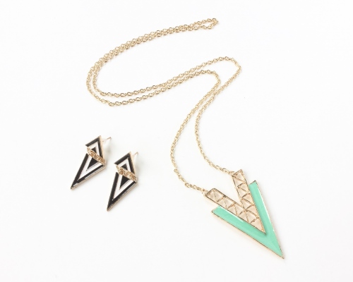 Juneberry Box Review + Coupon Code – April 2016