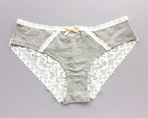 Splendies Review – April 2017