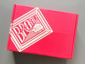 BroadBox Subscription Box Review + Coupon Code – December 2017