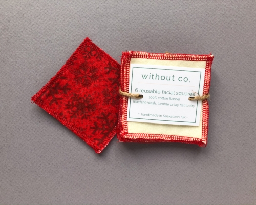 My Petite Box Subscription Box Review + Coupon Code – December 2019